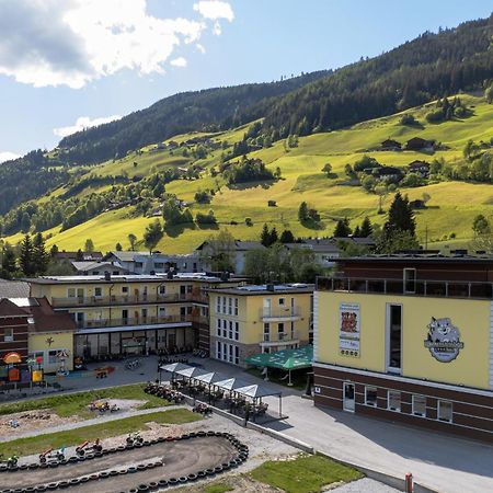 Hotel Der Wolkensteinbaer Bramberg am Wildkogel Luaran gambar