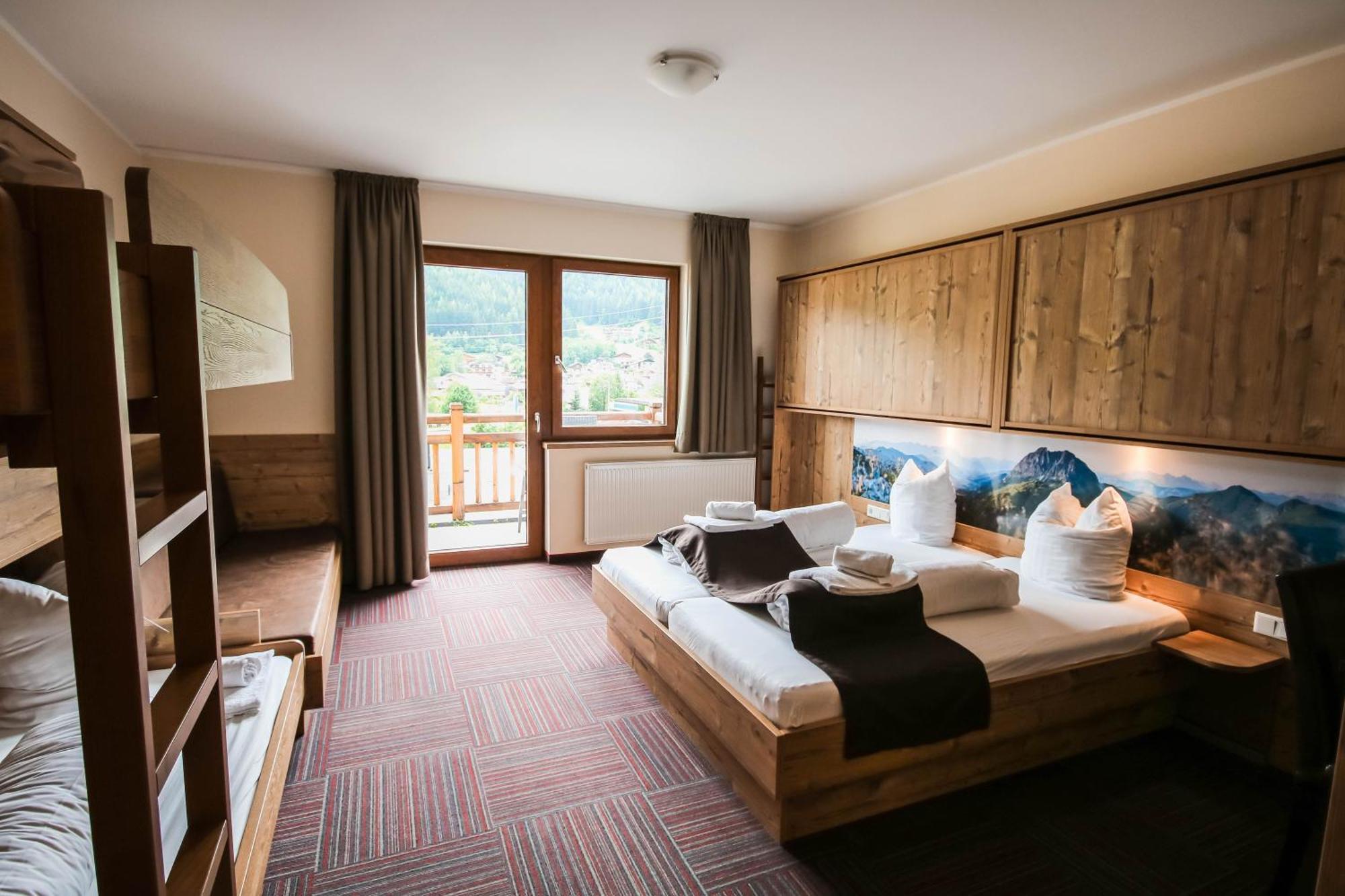 Hotel Der Wolkensteinbaer Bramberg am Wildkogel Luaran gambar