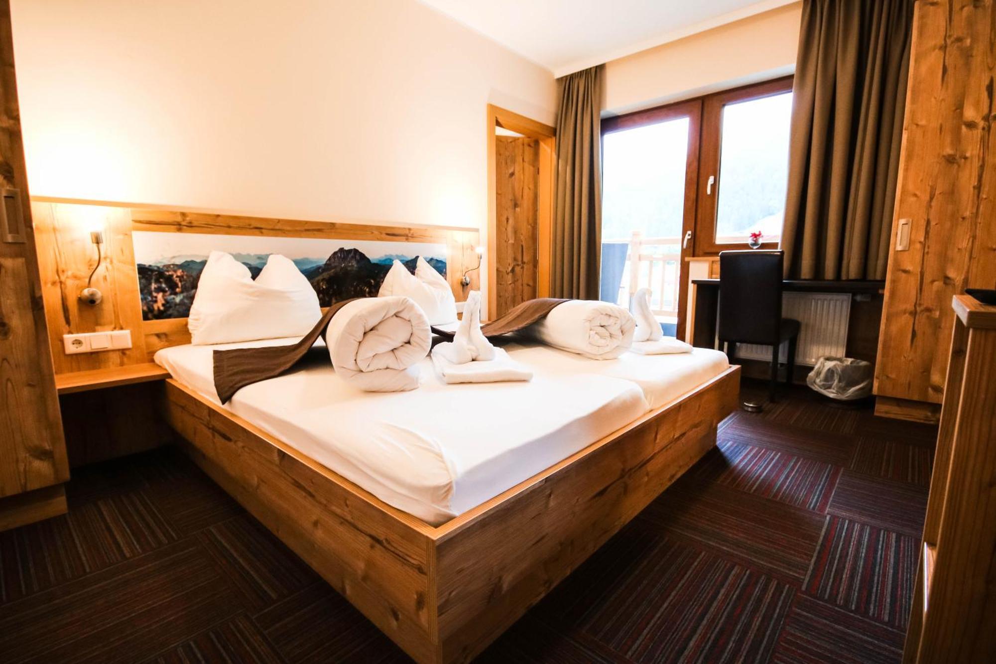 Hotel Der Wolkensteinbaer Bramberg am Wildkogel Luaran gambar