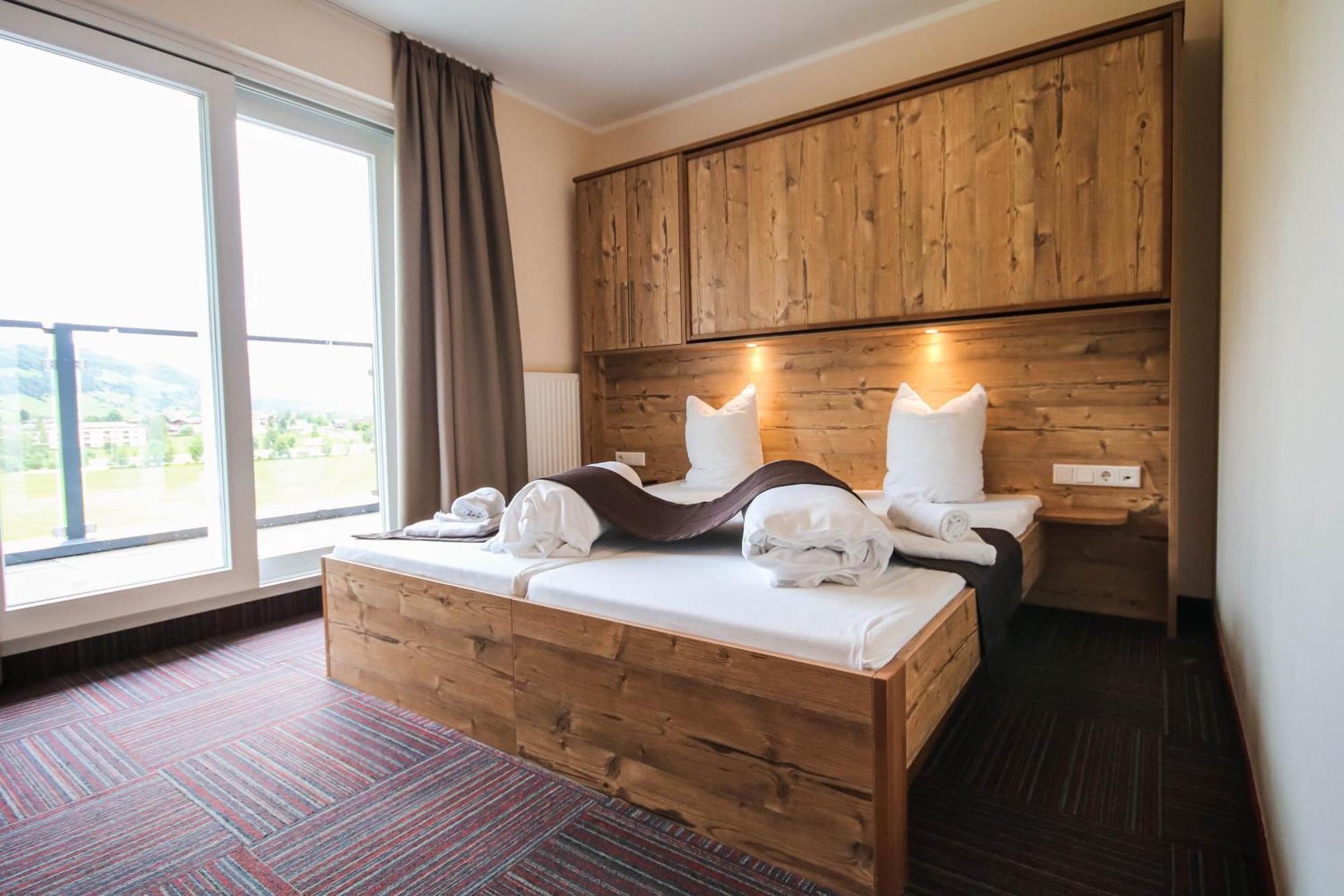 Hotel Der Wolkensteinbaer Bramberg am Wildkogel Luaran gambar